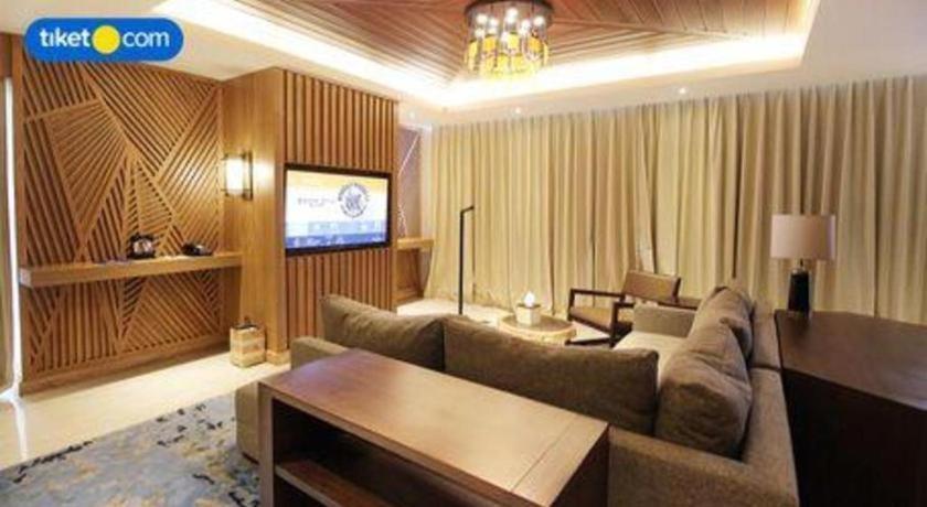 The Rinra Hotel Makassar Ngoại thất bức ảnh