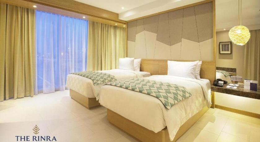 The Rinra Hotel Makassar Ngoại thất bức ảnh