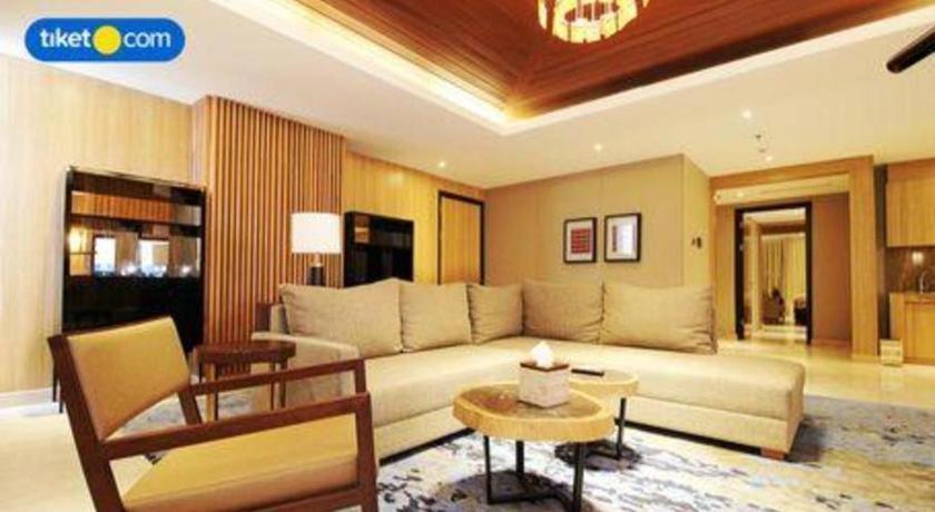 The Rinra Hotel Makassar Ngoại thất bức ảnh