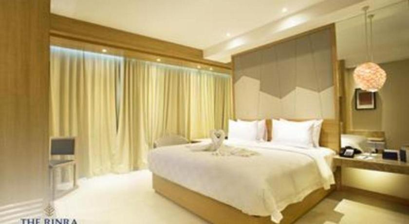 The Rinra Hotel Makassar Ngoại thất bức ảnh