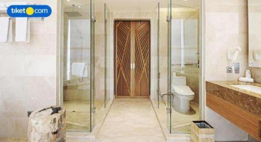 The Rinra Hotel Makassar Ngoại thất bức ảnh