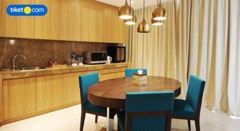 The Rinra Hotel Makassar Ngoại thất bức ảnh