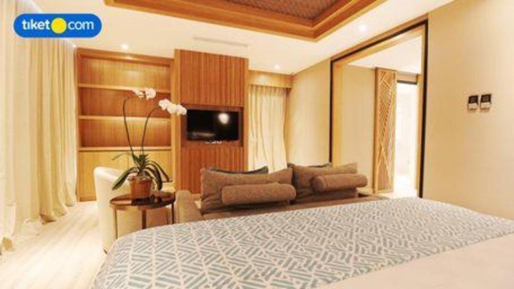 The Rinra Hotel Makassar Ngoại thất bức ảnh